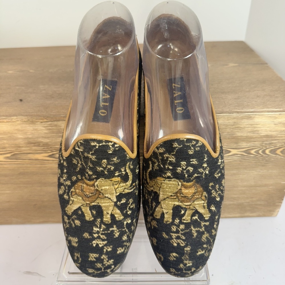 VTG ZALO Tapestry Smoking Slippers Womens SZ 8N Elephant Novelty Statement Flats